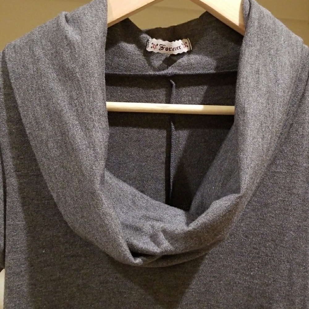 Gray tunic - Picture 5 of 6